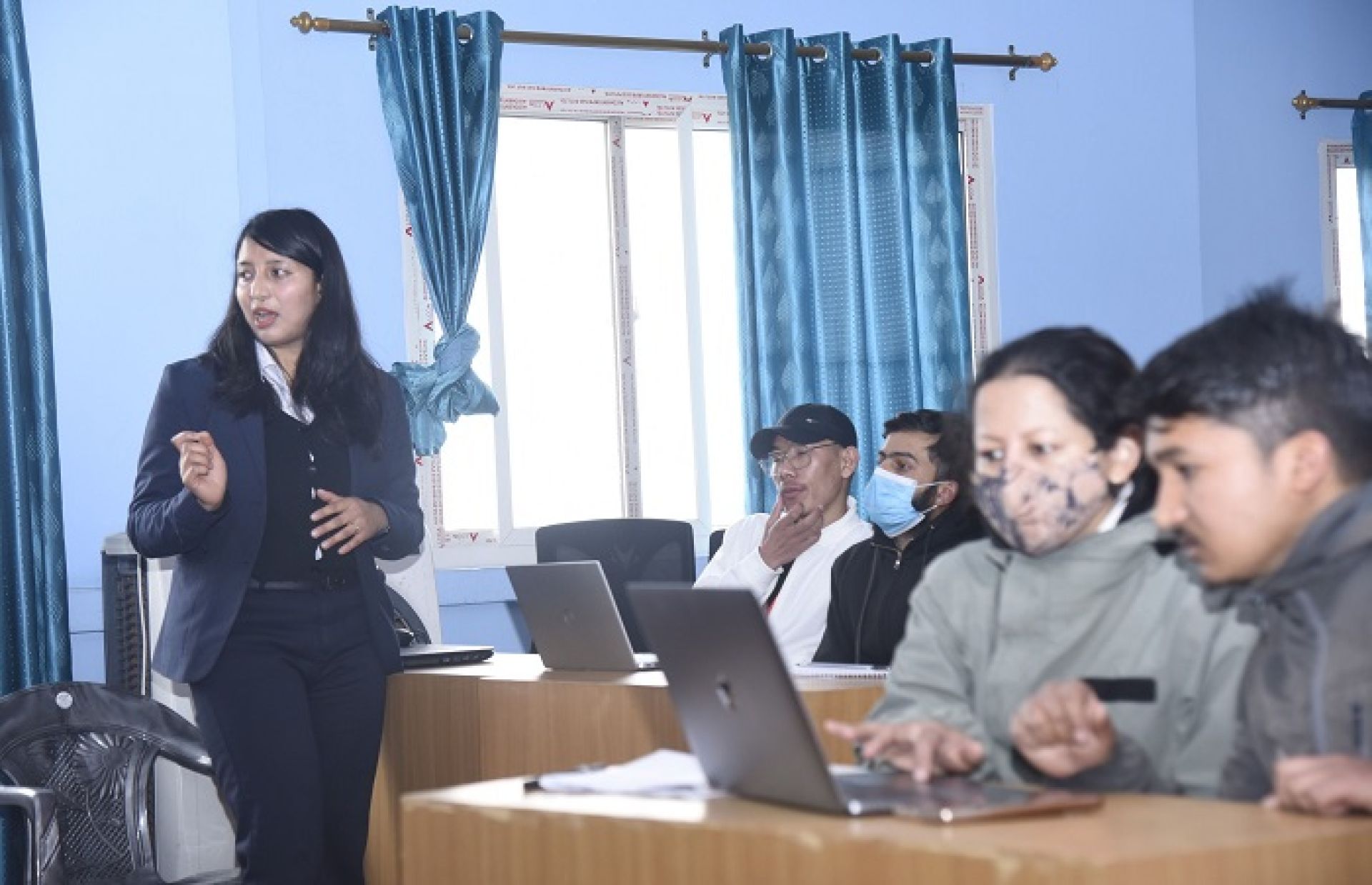 महानगरका स्वास्थ्य संस्थाले अनलाइनबाट मासिक प्रतिवेदन बुझाउनु पर्ने 